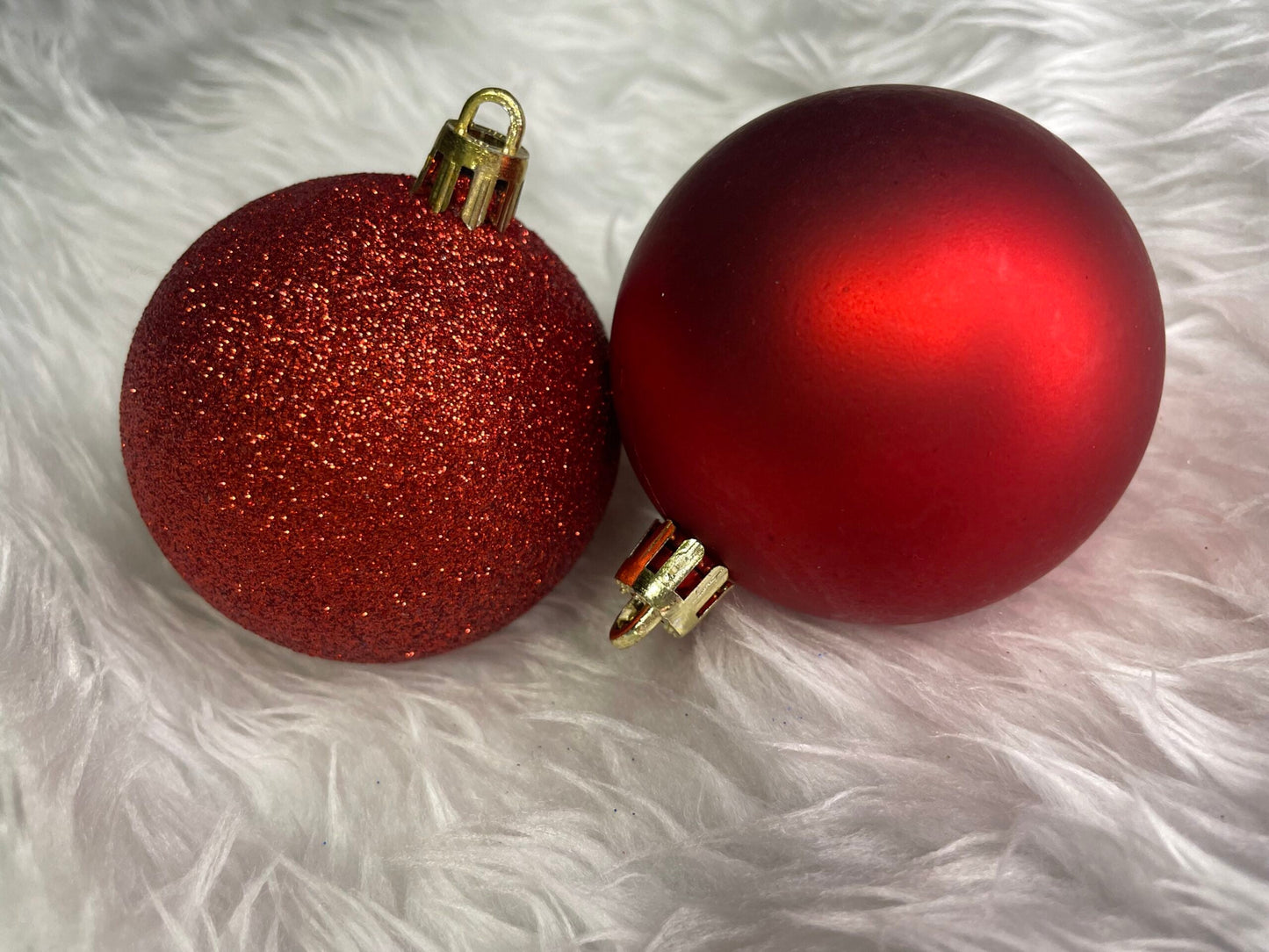 Set globuri de Craciun, 30 bucati, 3 modele, 6cm, rosu