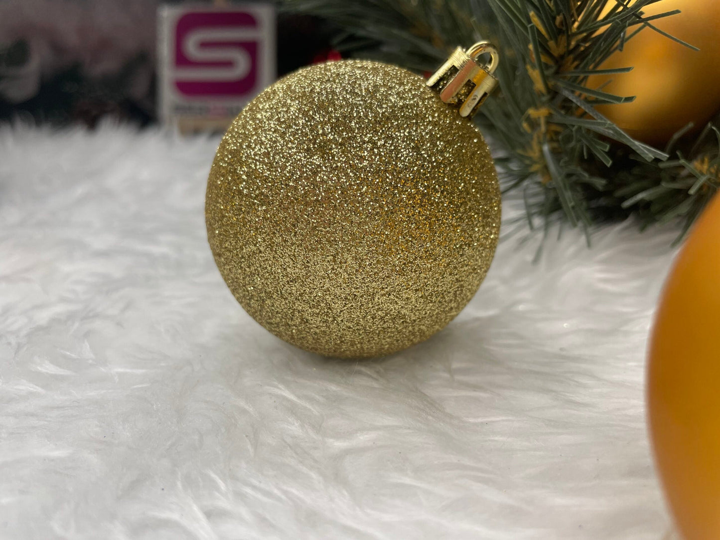 Set globuri de Craciun, 30 bucati, 3 modele, 6cm, auriu