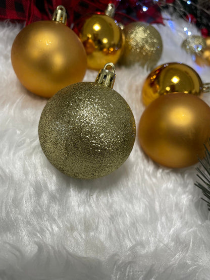Set globuri si decoratiuni de Craciun, 100 piese, diverse dimensiuni cu stea, auriu