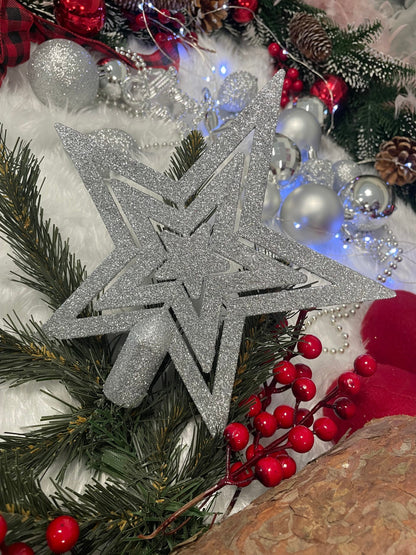 Set globuri si decoratiuni de Craciun, 51 piese, diverse dimensiuni, argintiu