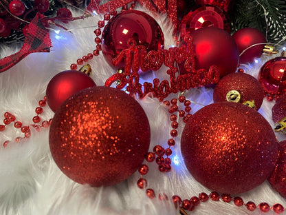 Set globuri si decoratiuni de Craciun, 51 piese, diverse dimensiuni, rosu