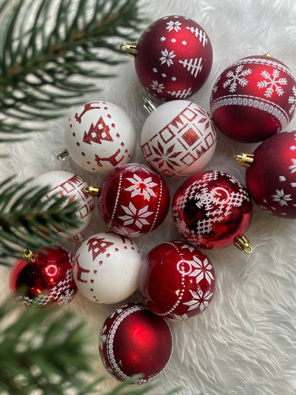 Set globuri de Craciun cu modele de sarbatori, 30 bucati, 7cm, alb rosu