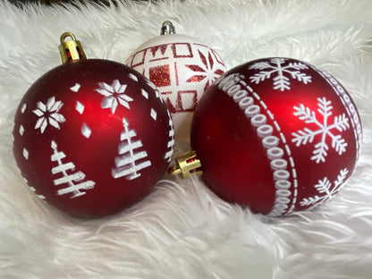 Set globuri de Craciun cu modele de sarbatori, 30 bucati, 7cm, alb rosu