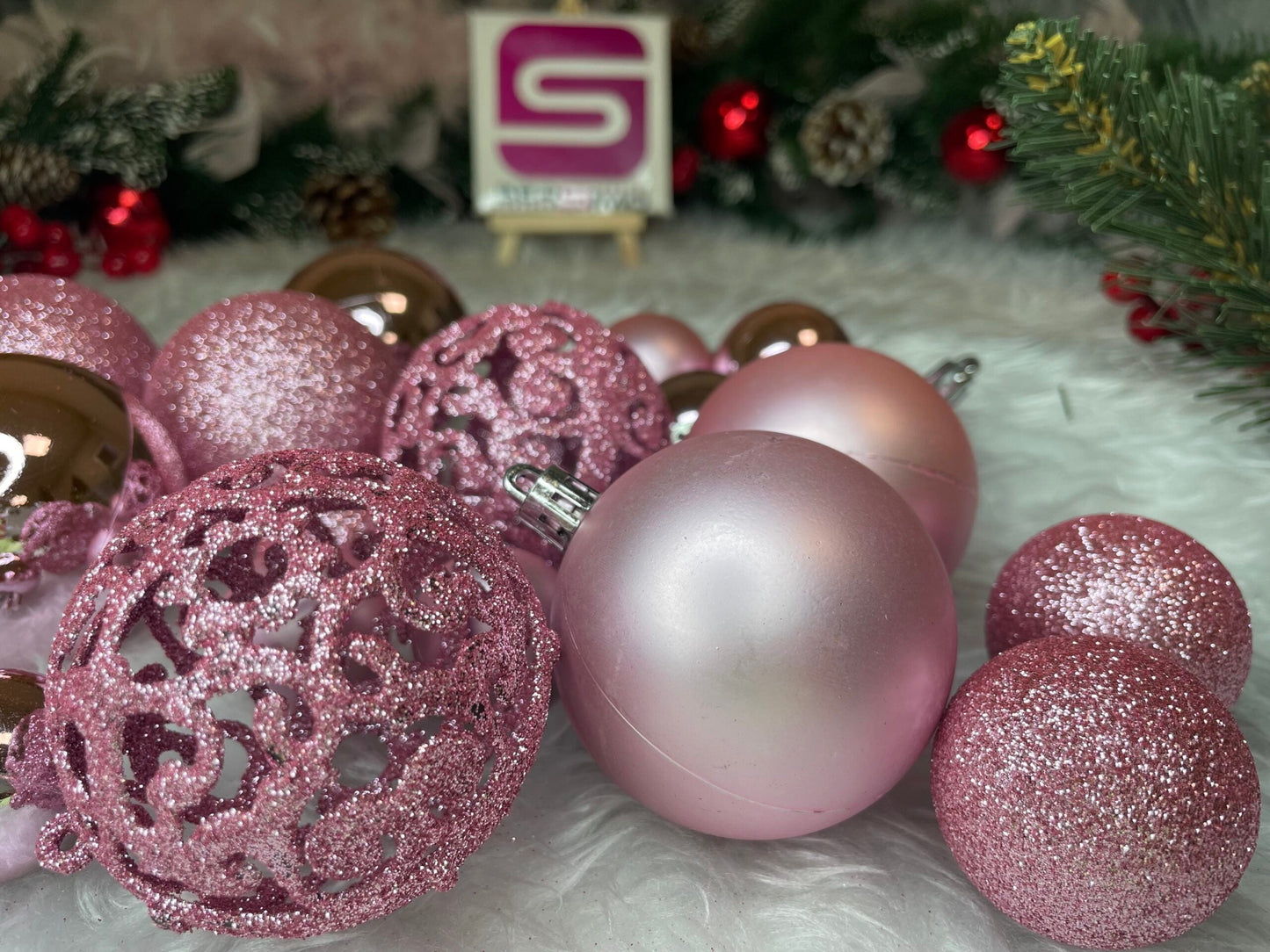 Set globuri de Craciun, 100 bucati, 3-6cm, roz