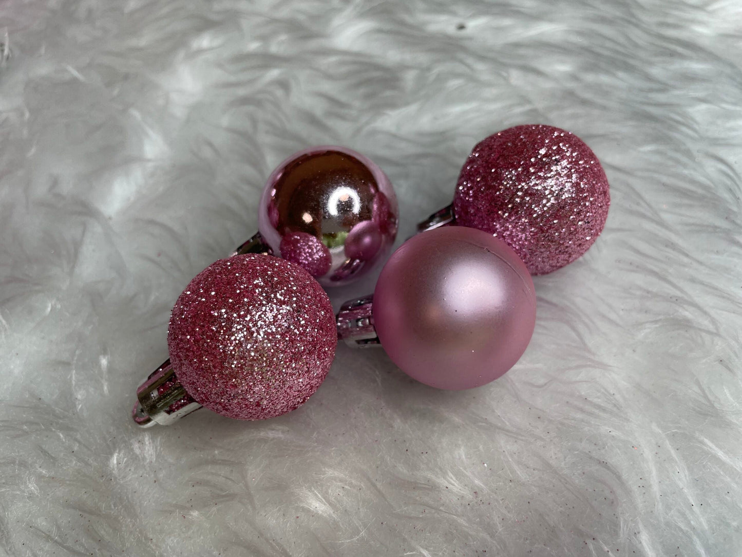 Set globuri de Craciun, 100 bucati, 3-6cm, roz