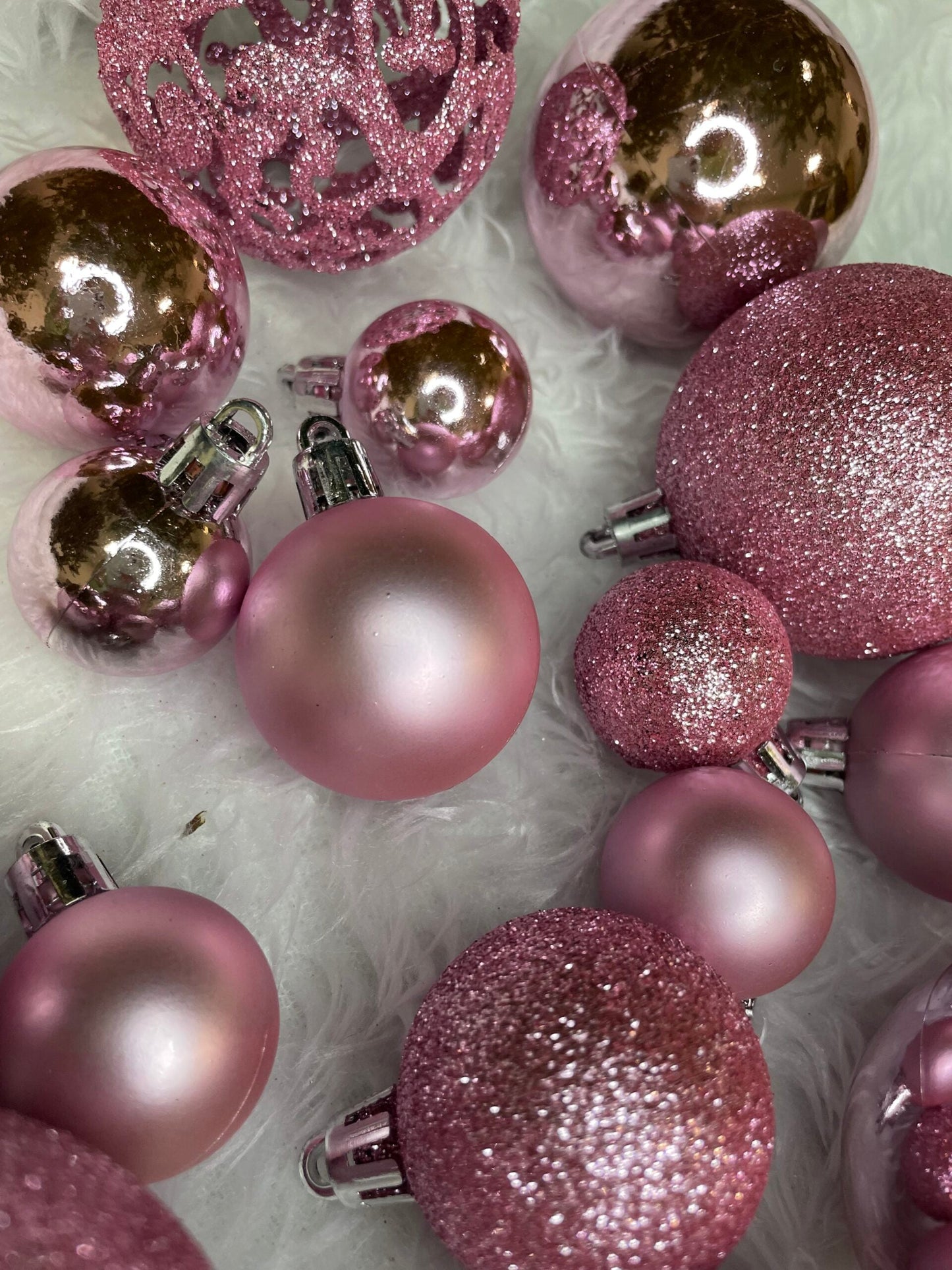 Set globuri de Craciun, 100 bucati, 3-6cm, roz