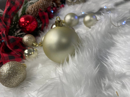 Set globuri de Craciun, 100 bucati, 3-6cm, auriu