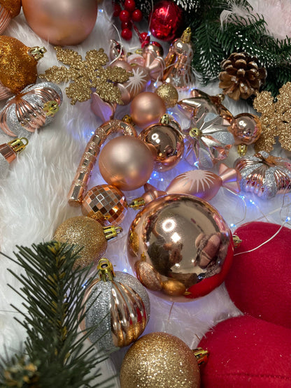 Set globuri si decoratiuni de Craciun, 152 piese, diverse dimensiuni, roz auriu