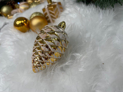 Set globuri si decoratiuni de Craciun, 77 piese, diverse dimensiuni, auriu