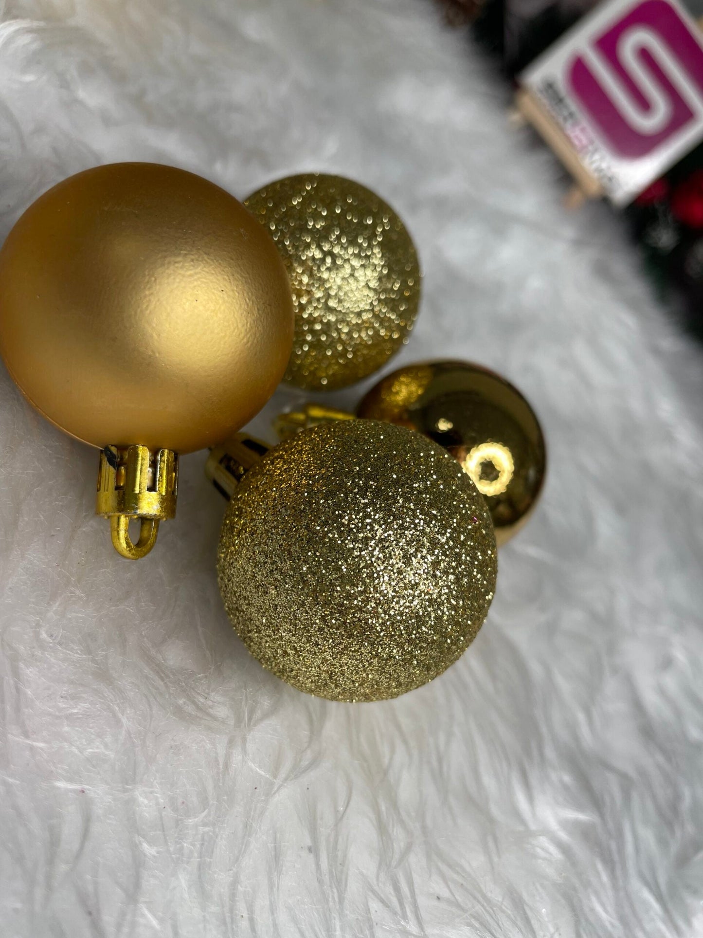 Set globuri de Craciun, 20 bucati, 3 modele, 4cm, auriu