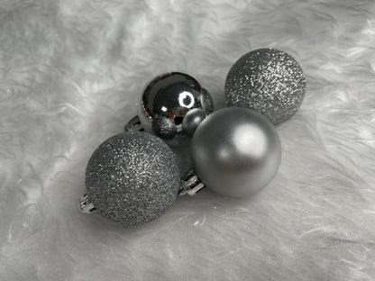 Set globuri de Craciun, 20 bucati, 3 modele, 4cm, argintiu