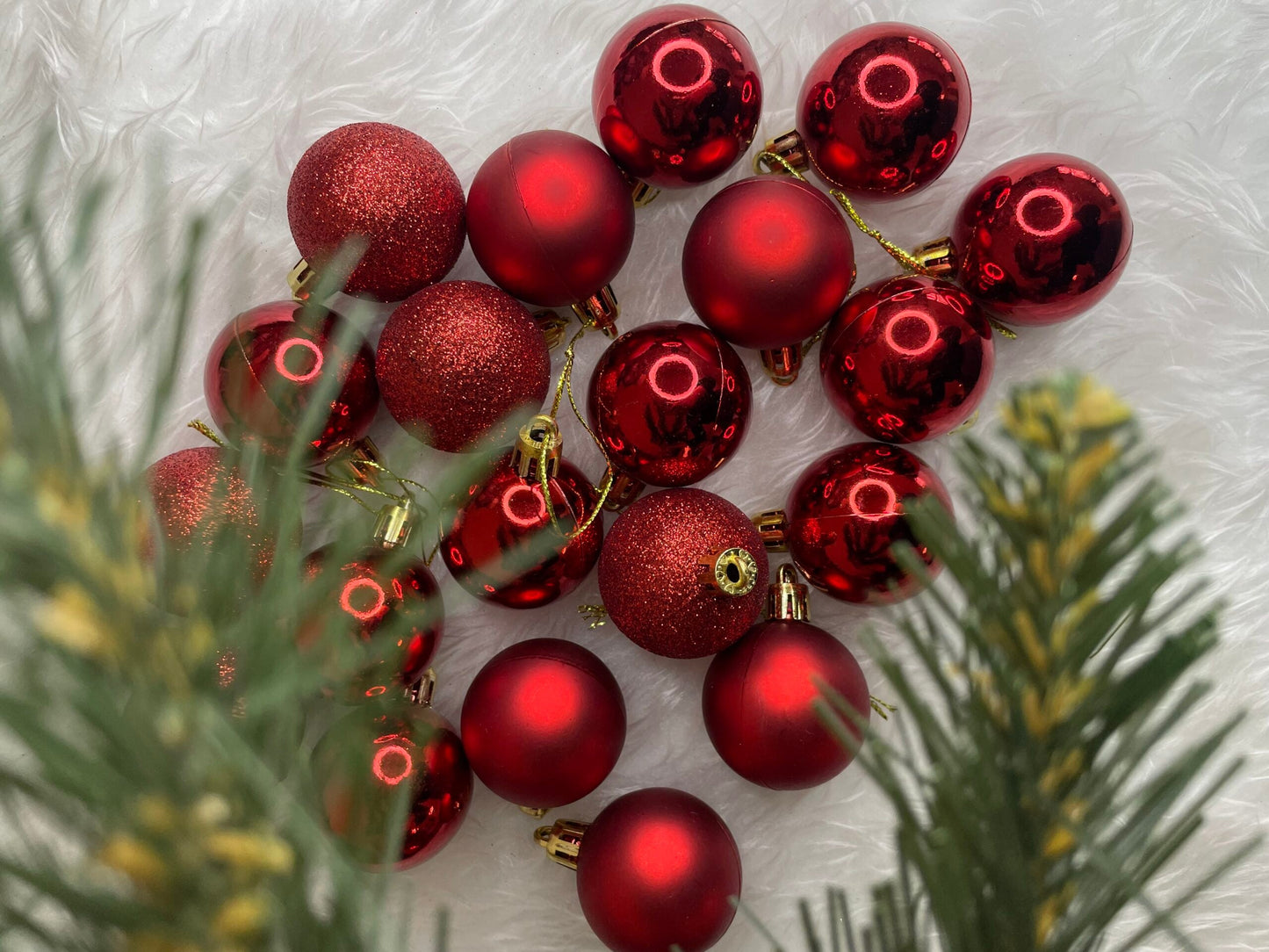 Set globuri de Craciun, 20 bucati, 3 modele, 4cm, rosu