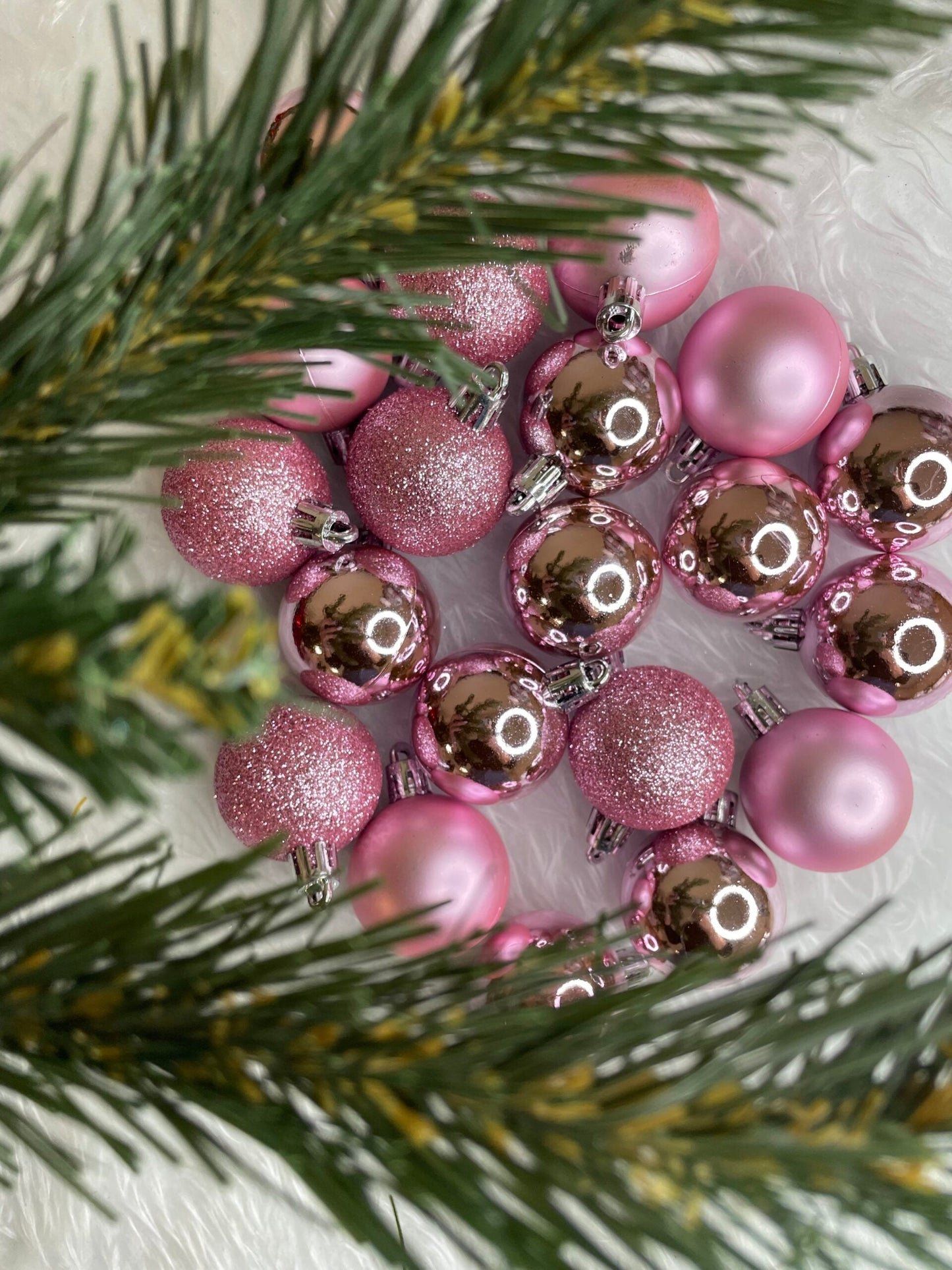 Set globuri de Craciun, 20 bucati, 3 modele, 4cm, roz