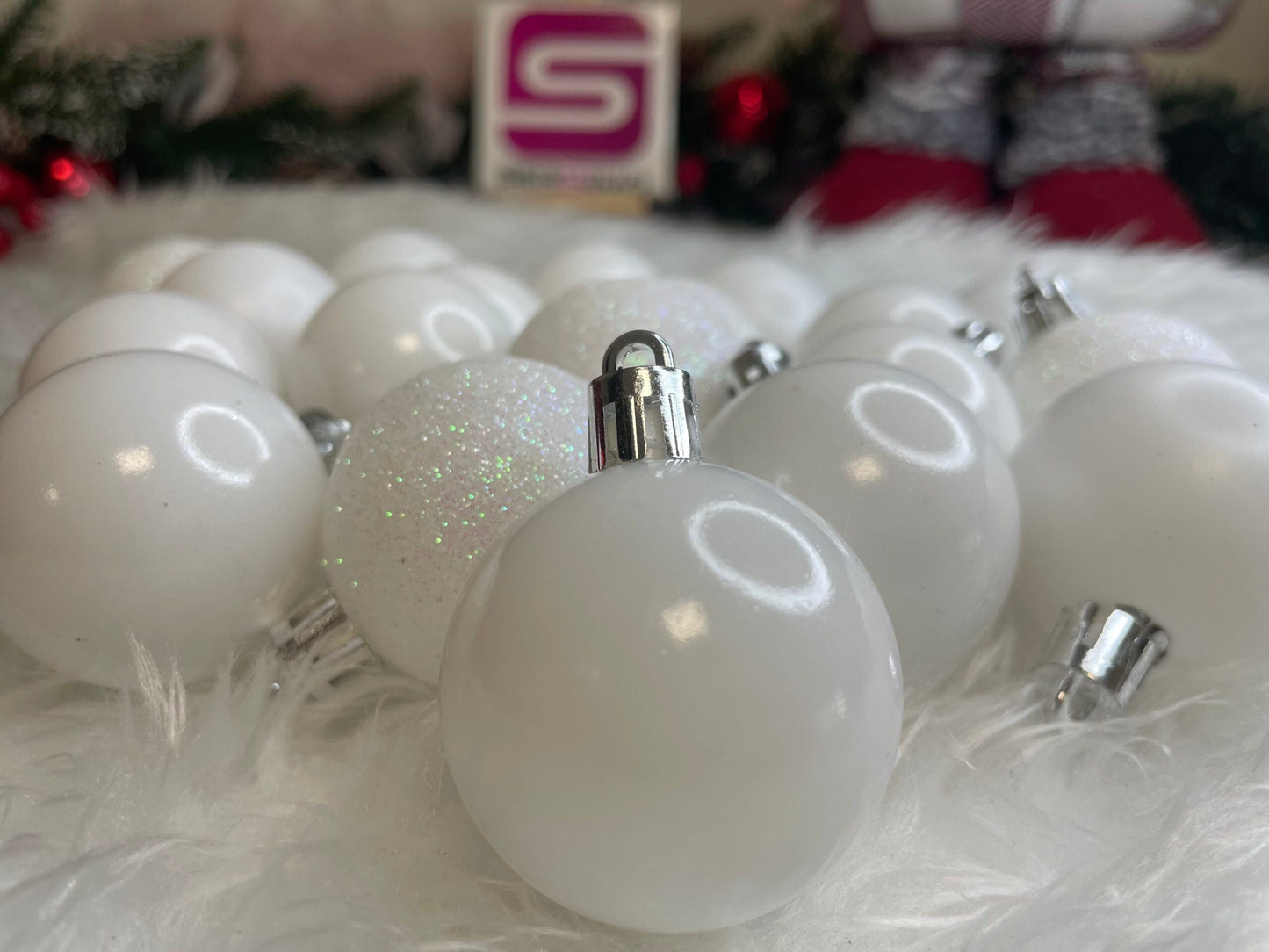 Set globuri de Craciun, 20 bucati, 3 modele, 4cm, alb