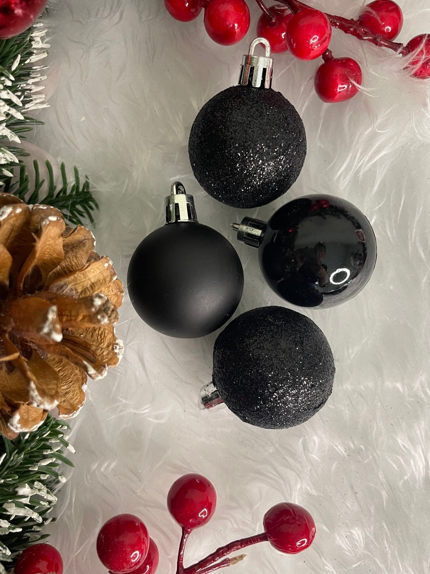 Set globuri de Craciun, 20 bucati, 3 modele, 4cm, negru