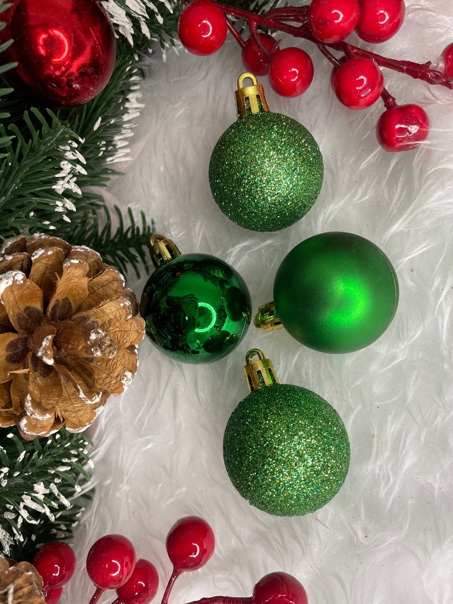 Set globuri de Craciun, 20 bucati, 3 modele, 4cm, verde