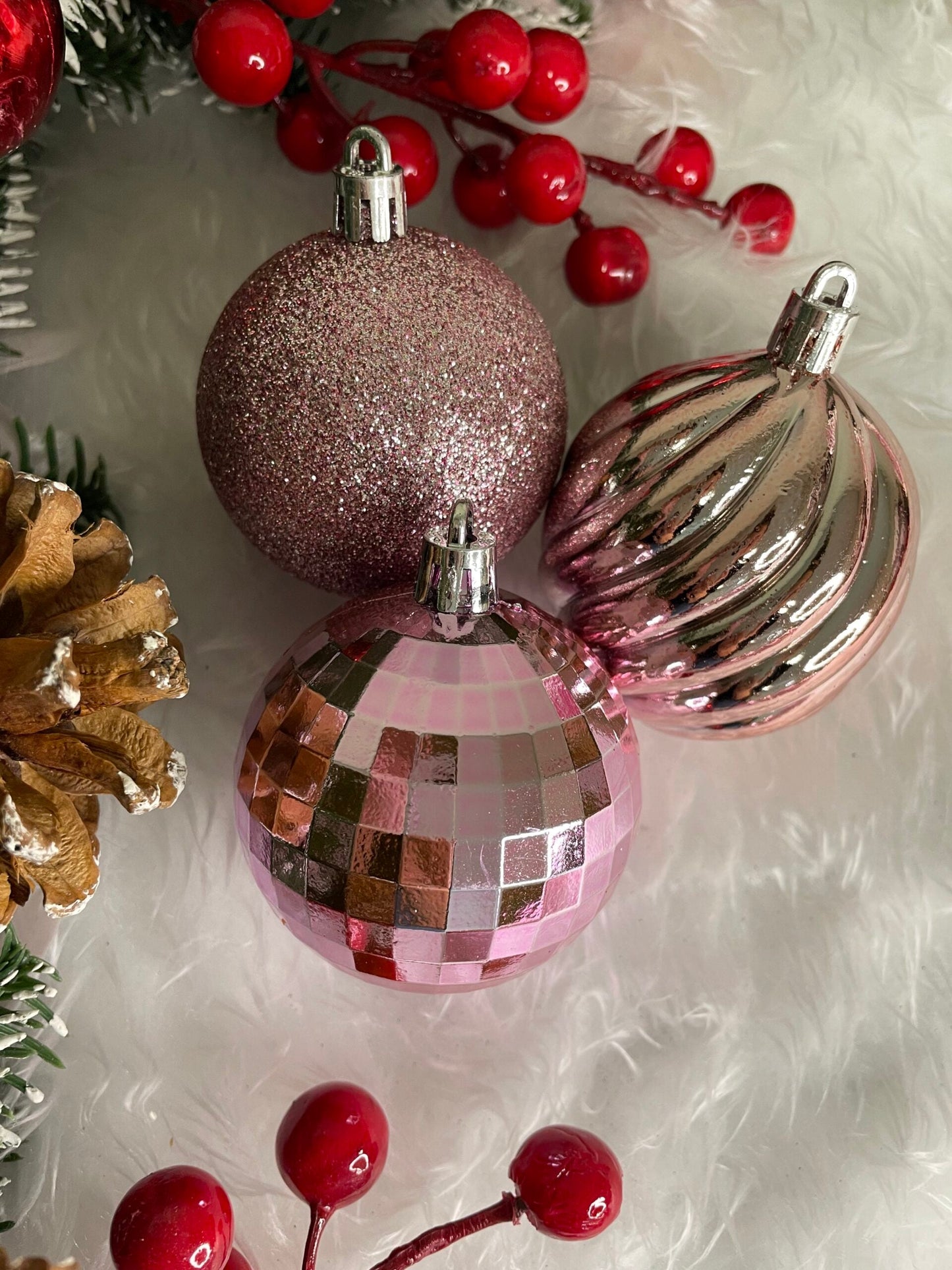Set globuri de Craciun, 20 bucati, 5 modele, 6cm, roz