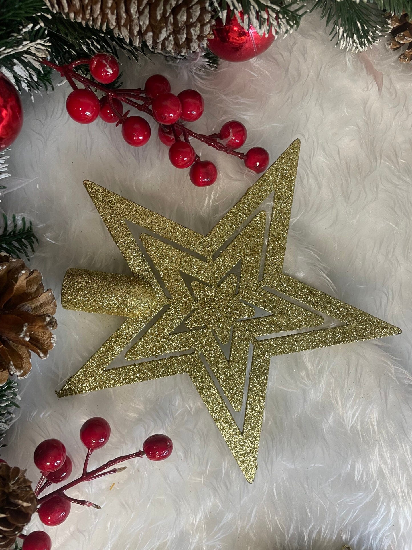 Set globuri si decoratiuni de Craciun, 51 piese, diverse dimensiuni, auriu