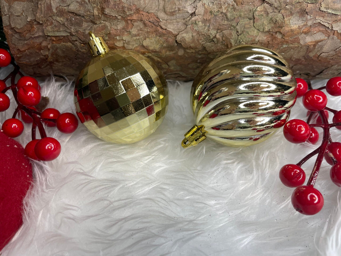 Set globuri de Craciun, 20 bucati, 5 modele, 6cm, auriu