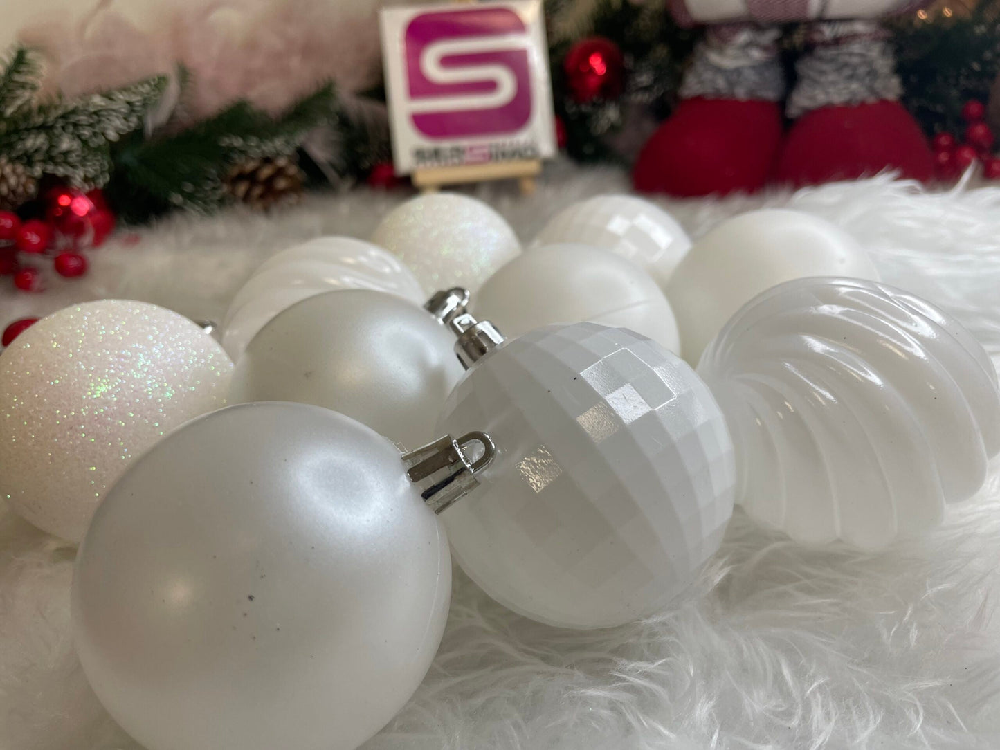 Set globuri de Craciun, 20 bucati, 5 modele, 6cm, alb