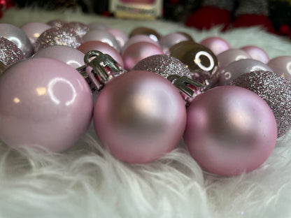 Set globuri de Craciun, 30 bucati, 4 modele, 3cm, roz