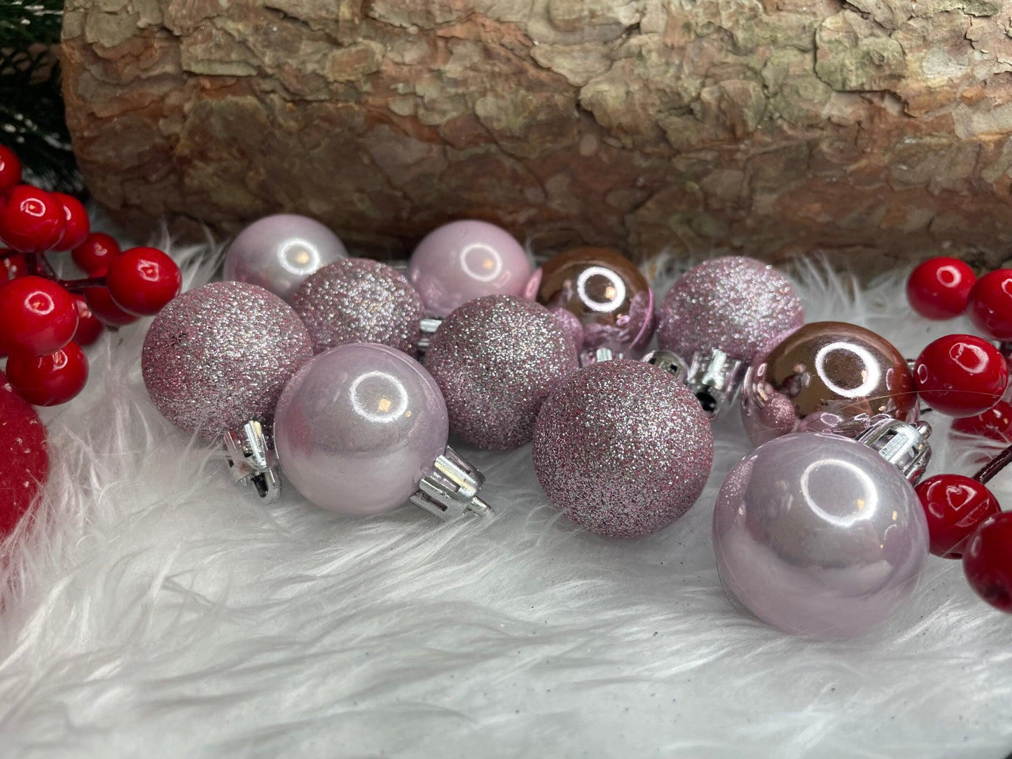 Set globuri de Craciun, 30 bucati, 4 modele, 3cm, roz