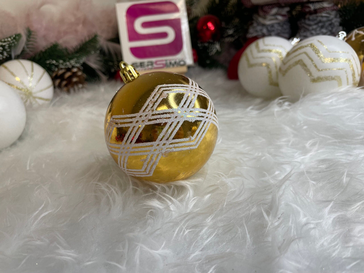 Set globuri de Craciun cu modele de sarbatori, 30 bucati, 5cm, alb auriu