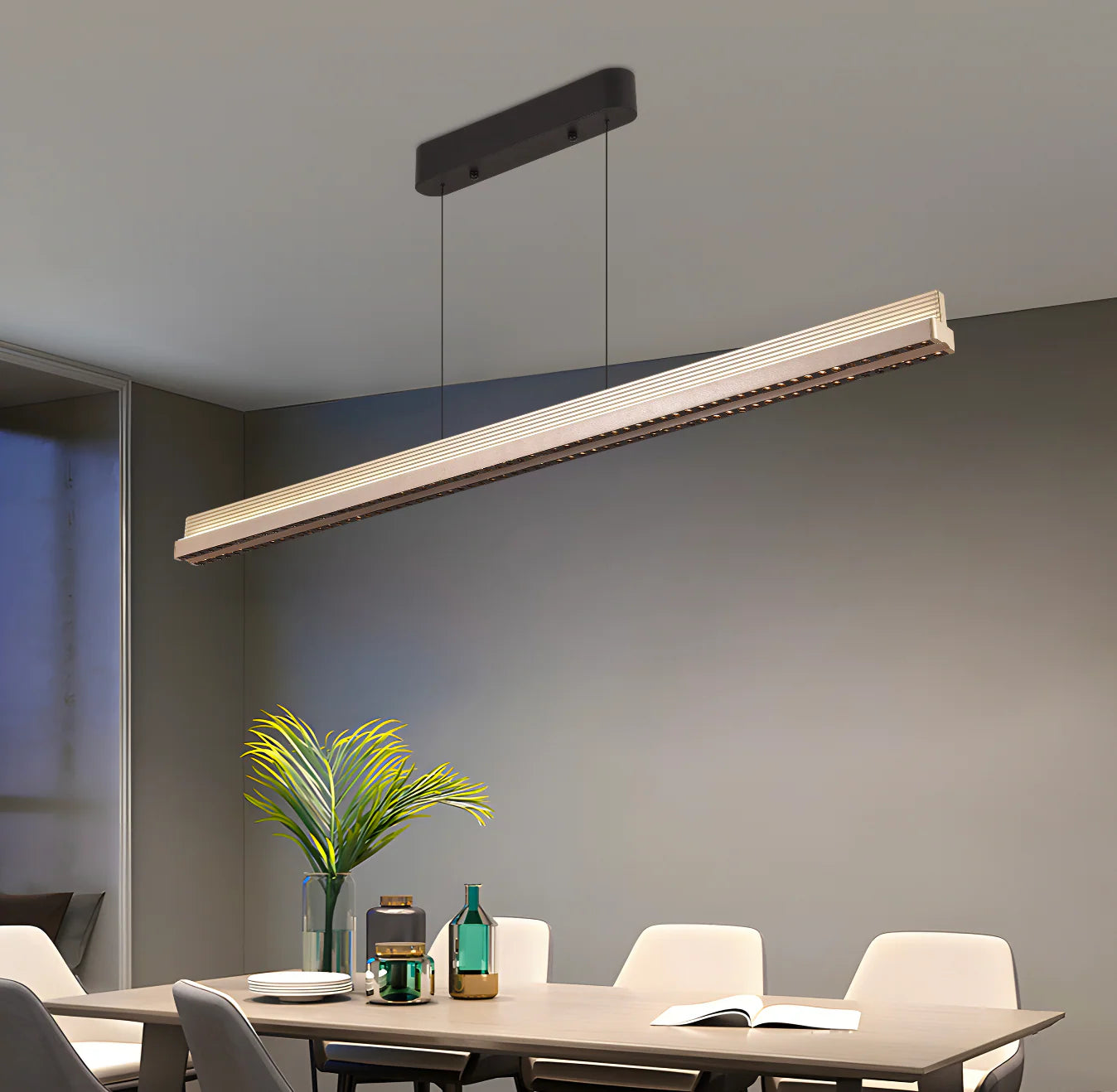 Lustra LED suspendata cu Telecomanda LT327BK 90W, lumina Rece/Calda/Neutra, Dimabila,Inaltime Reglabila, Negru
