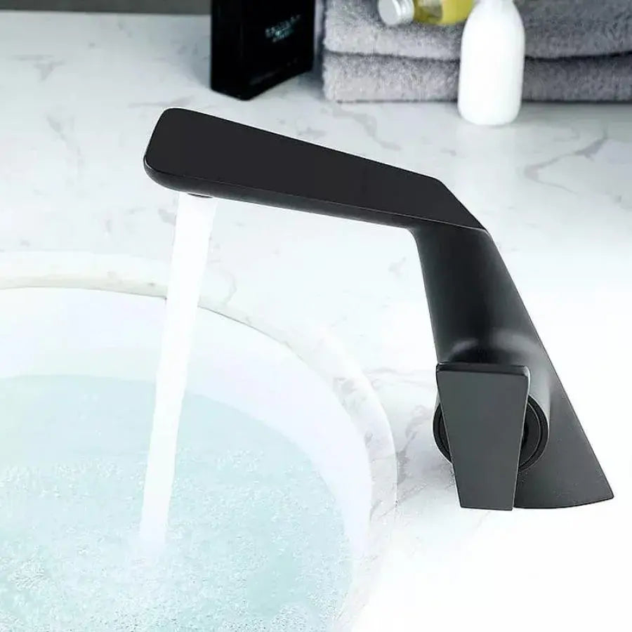 Baterie Lavoar, Alama Sanitara, Negru, 6727H – culoare neagră – RegalStore, iluminat interior