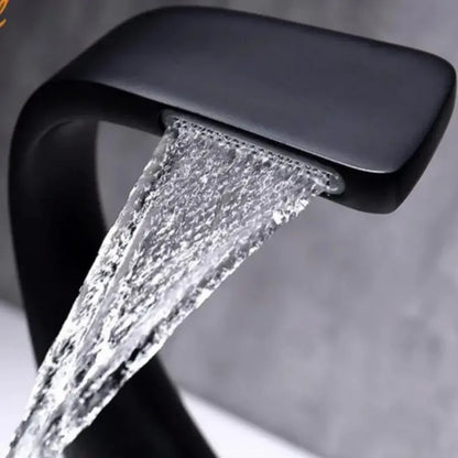 Baterie Lavoar Monocomanda Alama Sanitara Negru Racorduri incluse OD/2055 – culoare neagră – RegalStore, iluminat interi