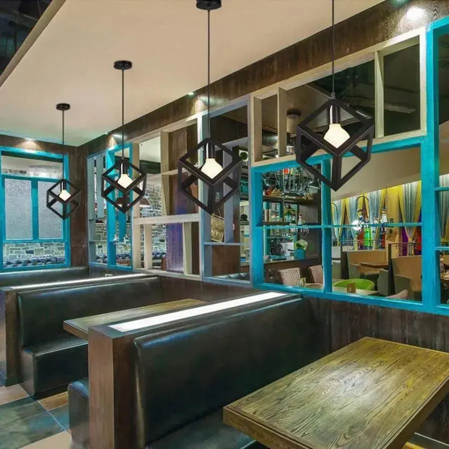 Lustra Forma Cub, STRUKTUR Uno, 1x E27, Negru, Suspendat, Metal – lustră LED, culoare neagră – RegalStore, iluminat inte