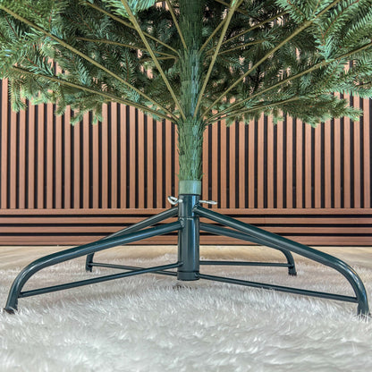 Brad artificial , Scandinavia, verde cu varfuri argintii, integral 3D, 210 cm